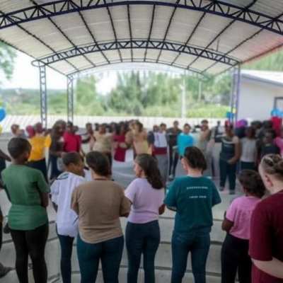 Prefeitura de Timon inaugura escola reformada e leva caravana de serviços para povoado de origem quilombola